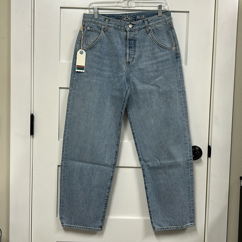 DAILY BLUE - women’s Mantra Jeans, size 28